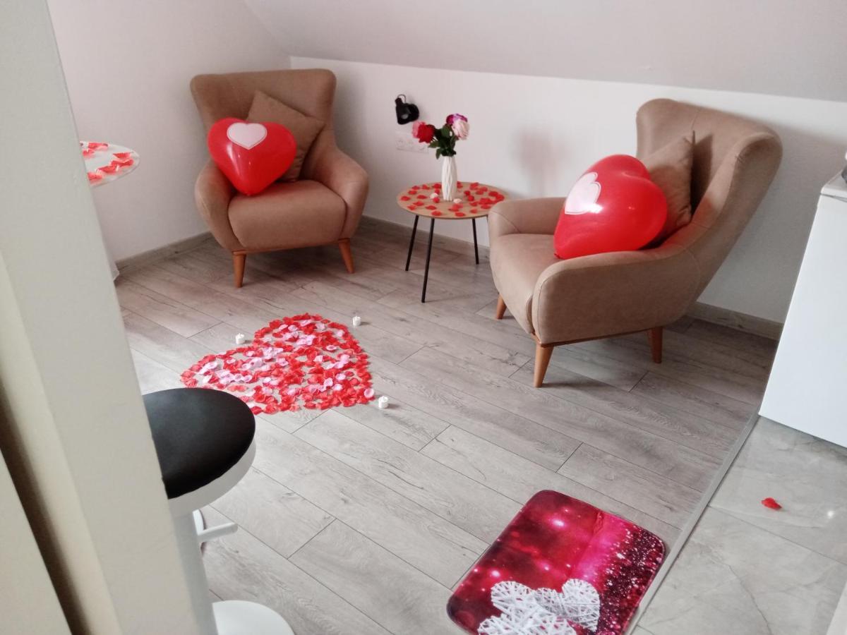 Studio Jacuzzi Au Centre Colmar Buitenkant foto